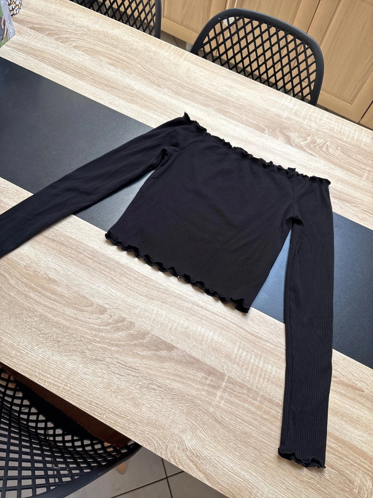 Top court épaules dénudée taille M